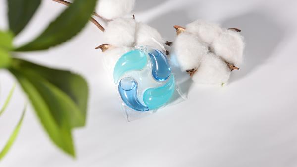 Laundry Detergent Pods: Cleaning Efficiency in Various Water Temperatures & Storage Guidelines
